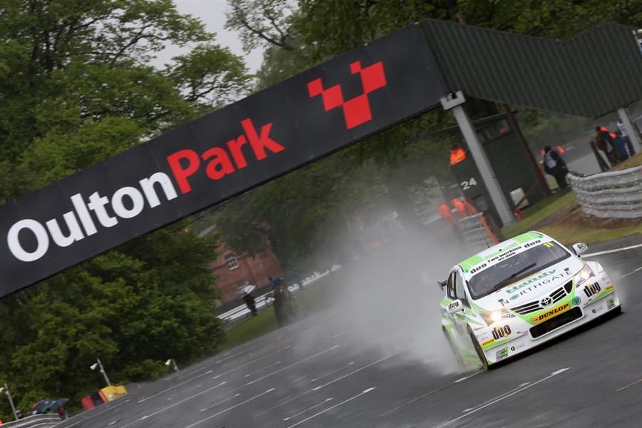 Toyota Avensis racer Austin wins Independents class in Oulton BTCC