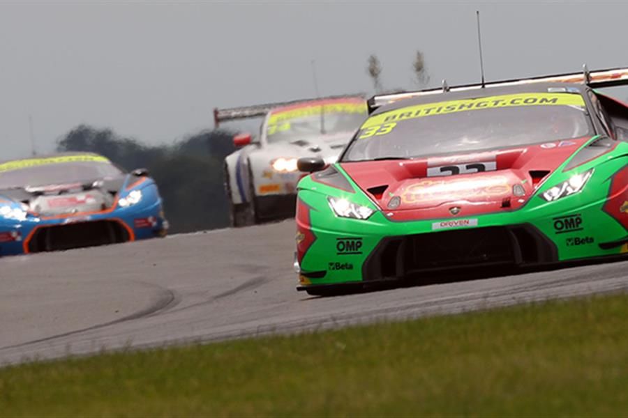  Minshaw,Keen and Tregurtha,Middleton prevail in Snetterton GT thriller
