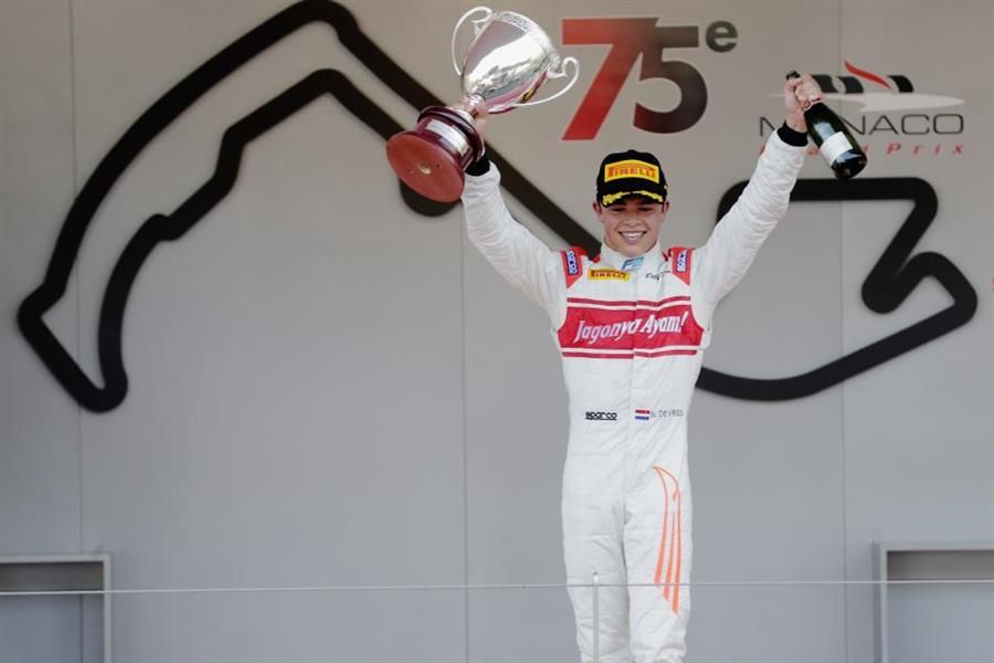 De Vries wins Monaco F2 Sprint