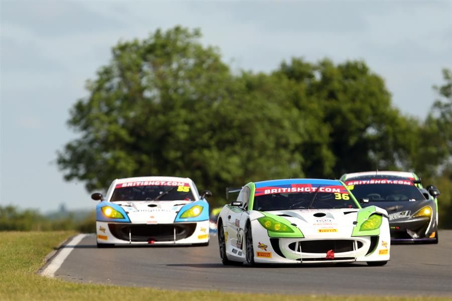 Jake Giddings just misses podium on British GT4 return
