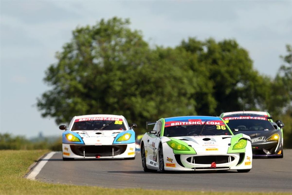 Jake Giddings just misses podium on British GT4 return