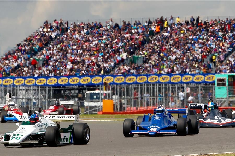 Classic gift for Father's Day: Tickets for the world’s biggest historic motor racing festival