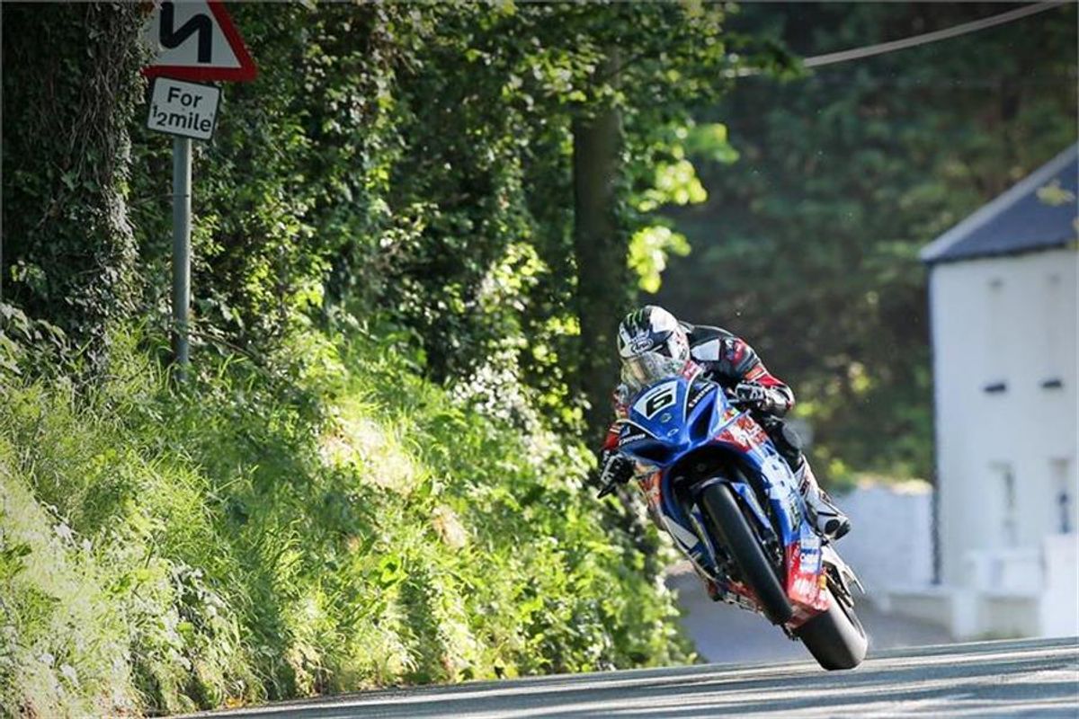 Michael Dunlop and new Suzuki GSX-R1000 top IOM TT qualifying