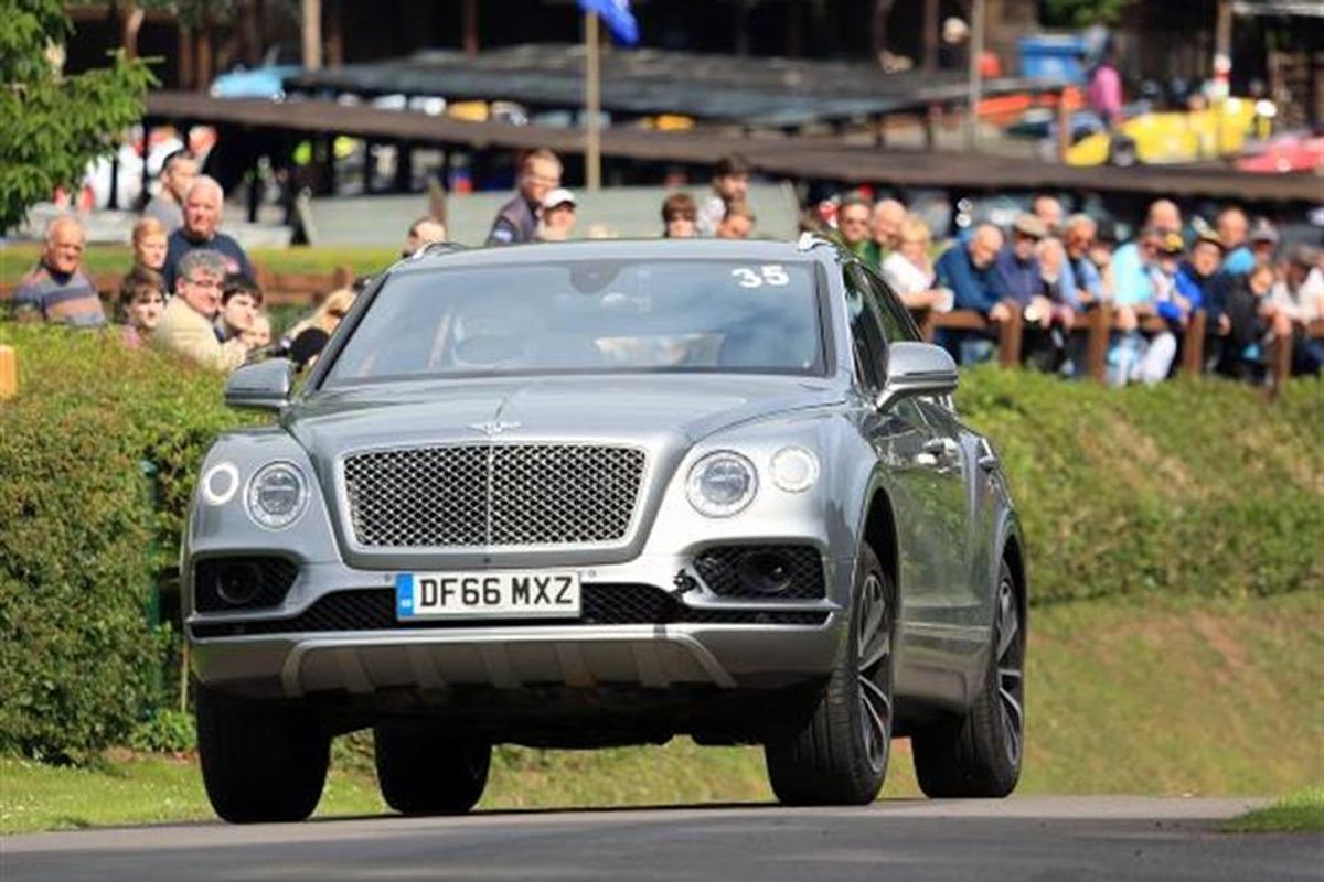Bentley take two hill climb and a class win at Shelsley Walsh