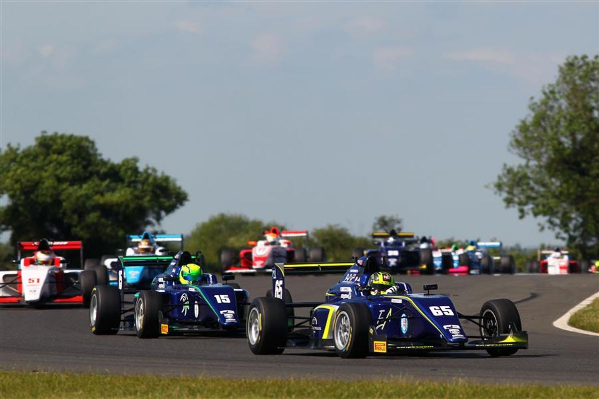 British F3 title battle heads to Silverstone this weekend
