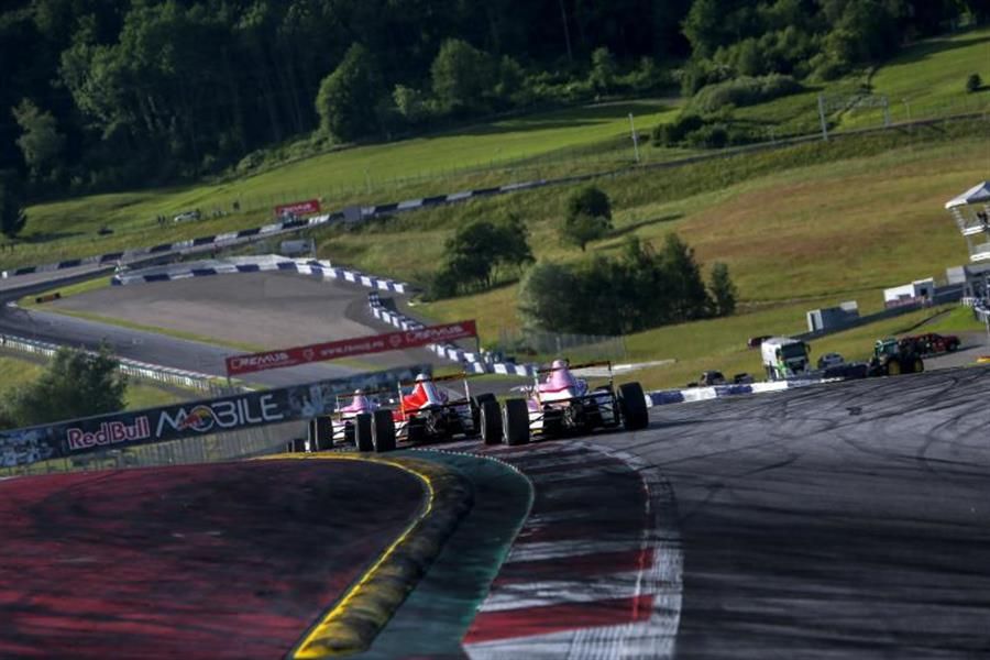 Lights-to-flag ADAC Formula 4 victory for Marcus Armstrong 