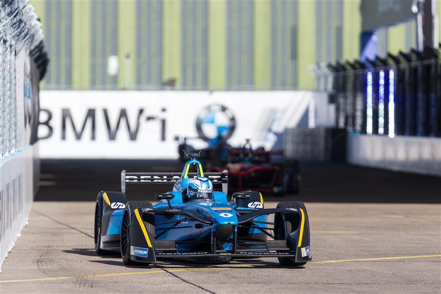 Renault e.dams win Sunday's Berlin ePrix