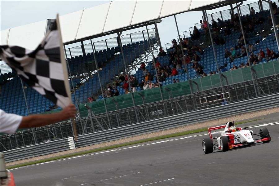 Sowery completes near-perfect British F3 weekend at Silverstone