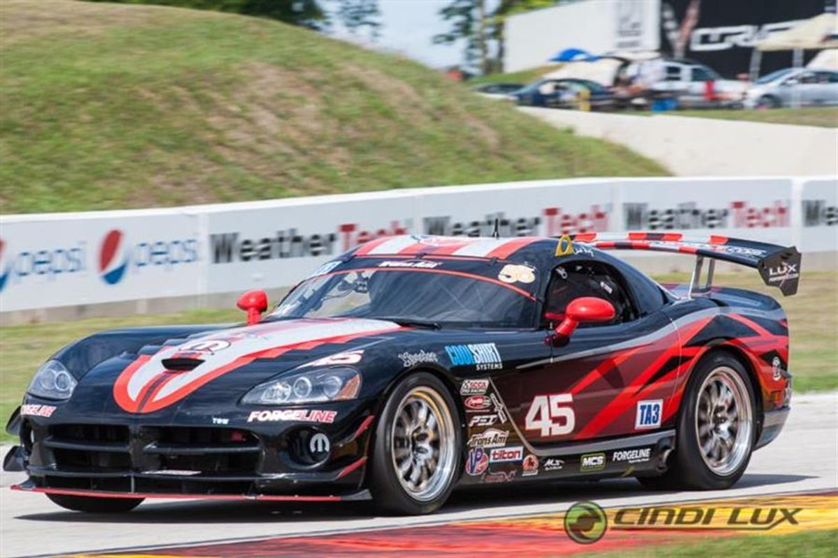 Cindi Lux First Woman to Professionally Race a Viper at Indy