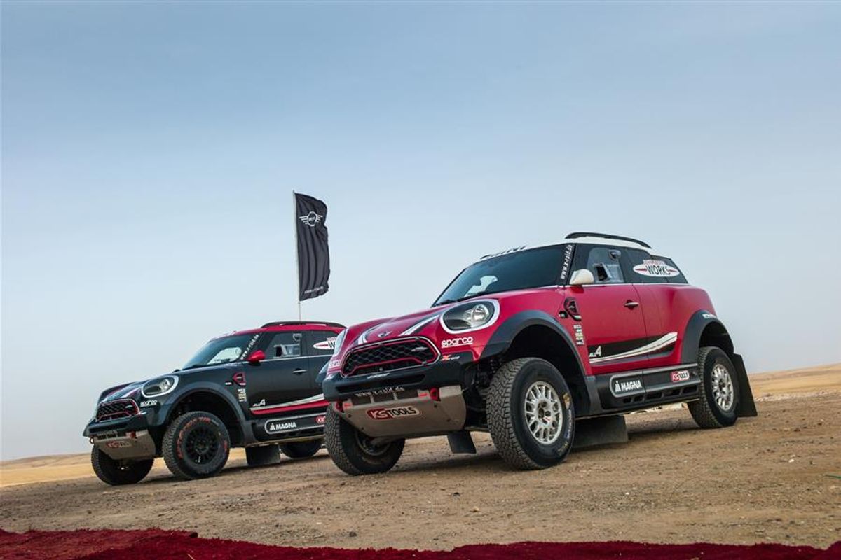 Three MINI crews line up for Silk Way Rally 2017