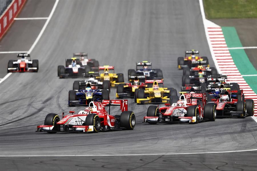 Pirelli tyre strategy contributes to close racing in F2 and GP3 in Austria