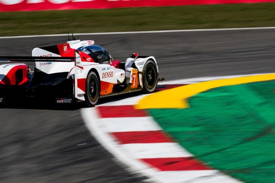 Toyota snatch 6 Hours of Nurburgring LMP1 Pole