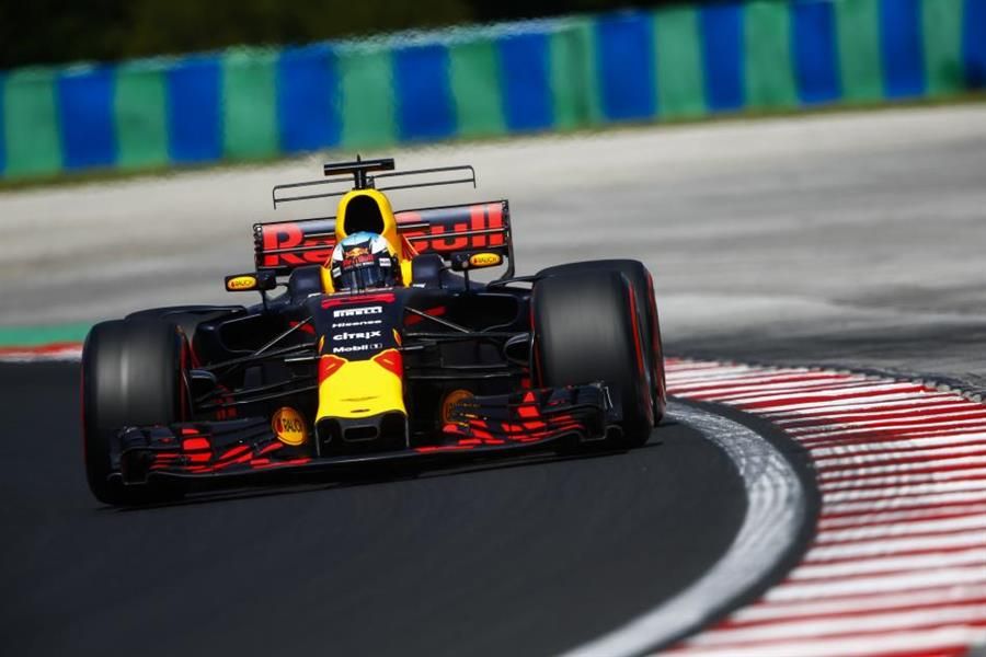 Ricciardo quickest again in Budapest ahead of Vettel, Bottas