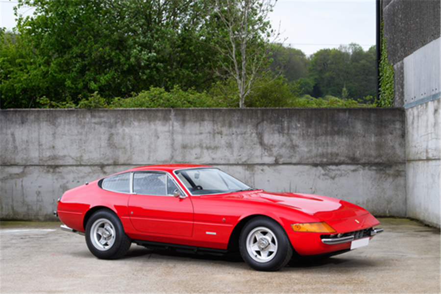 Silverstone Classic Sale results: 1972 Ferrari 365 GTB/4 Daytona reaches £551,250 