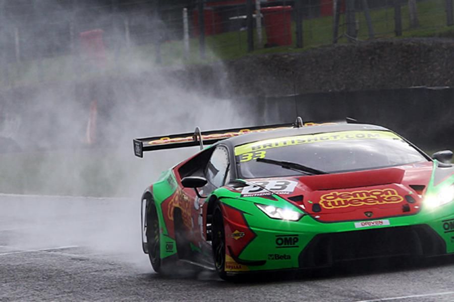Minshaw,Keen and Moore,Nicoll-Jones overcome the elements to claim Brands Hatch GT poles