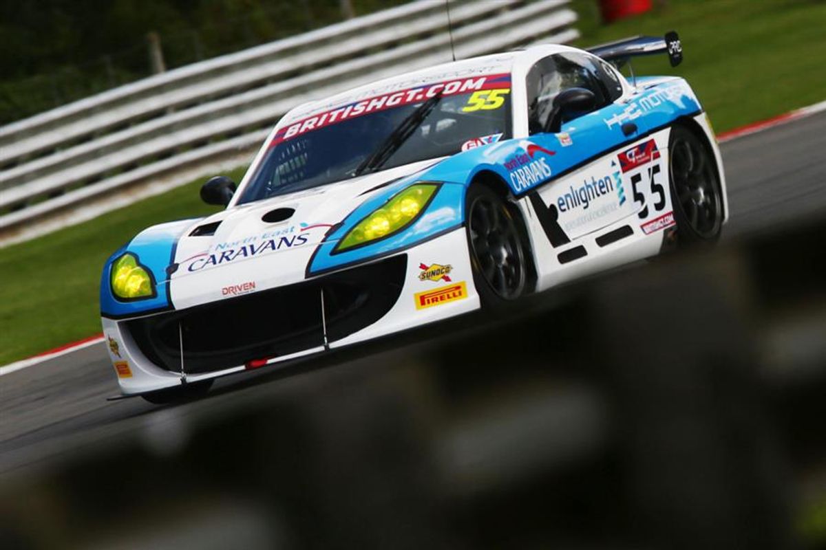 Stuart Middleton and Will Tregurtha increase British GT4 points lead