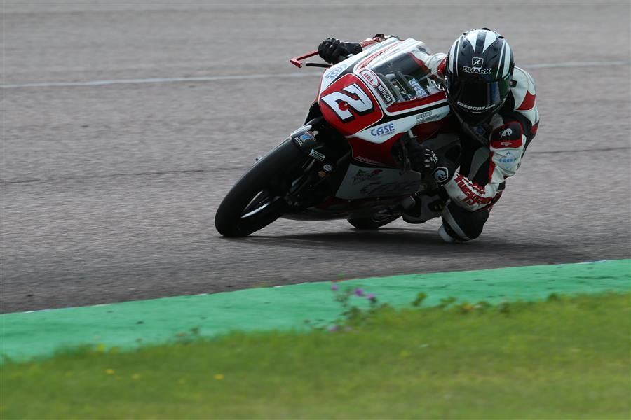 A race win looked promising at Thruxton for Strudwick