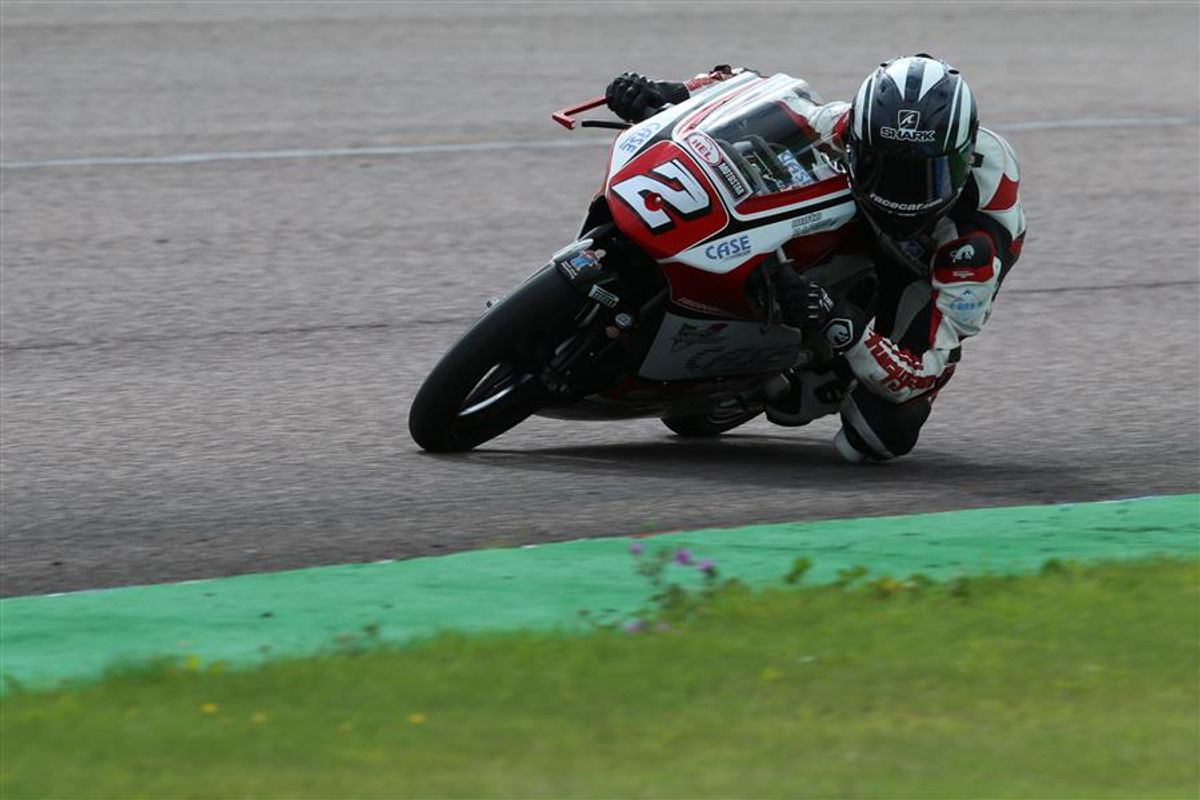 A race win looked promising at Thruxton for Strudwick