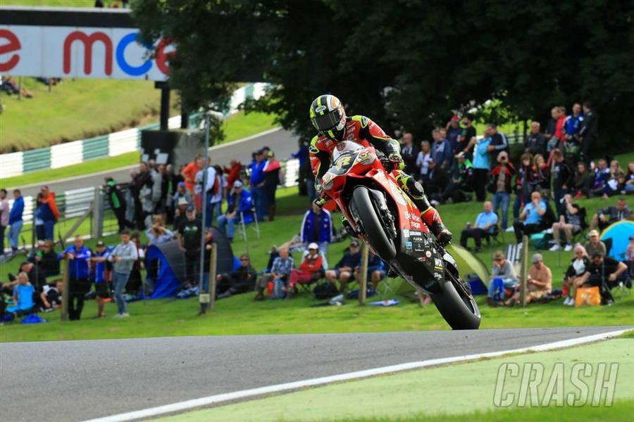 Shakey on pole for Cadwell BSB