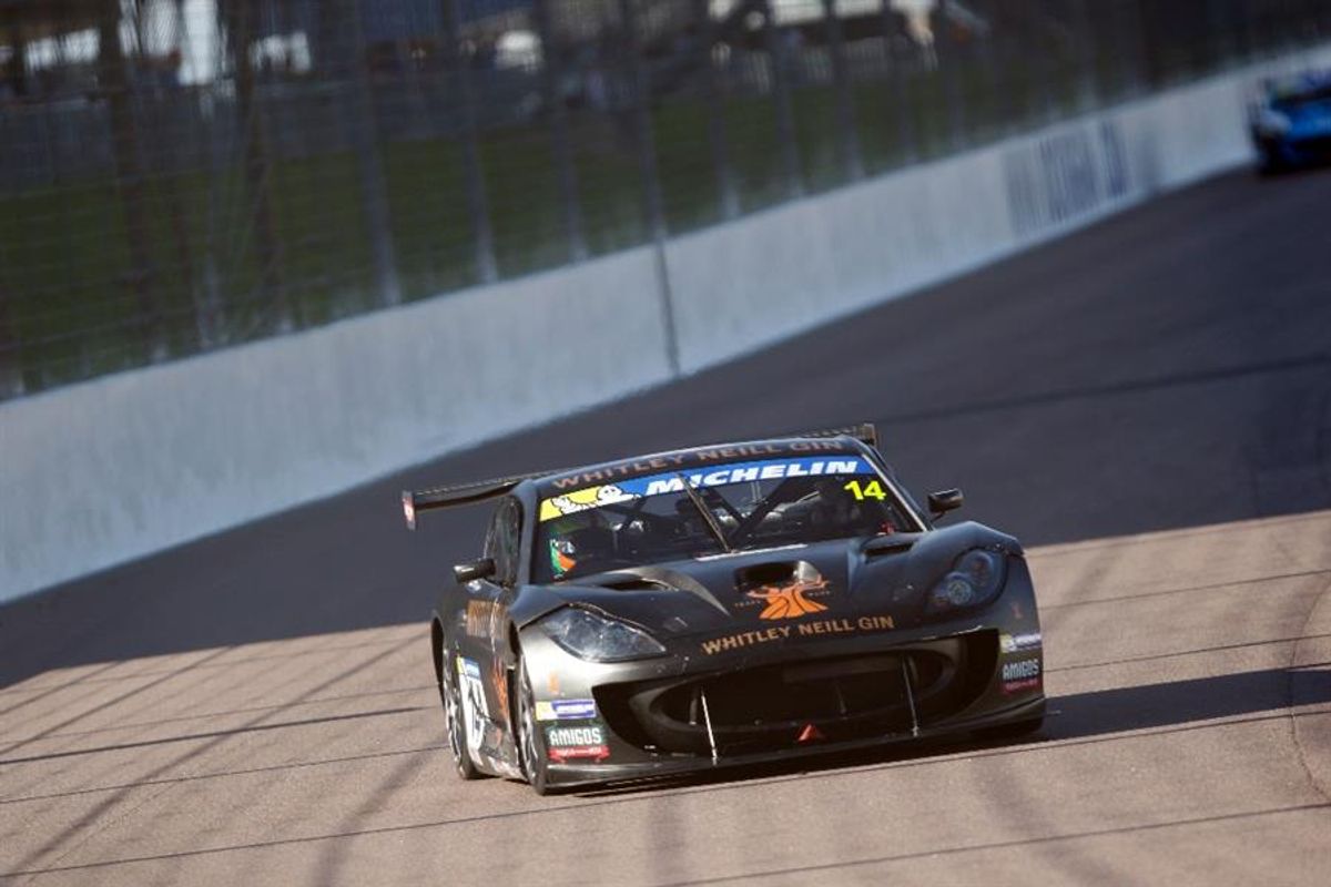 Declan Jones storms to takes second Ginetta GT4 victory at Rockingham