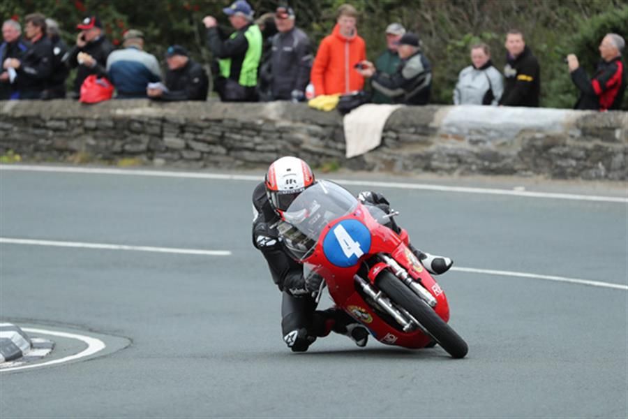 Michael Rutter beat Lee Johnston in a head to head to clinch Junior Classic TT win