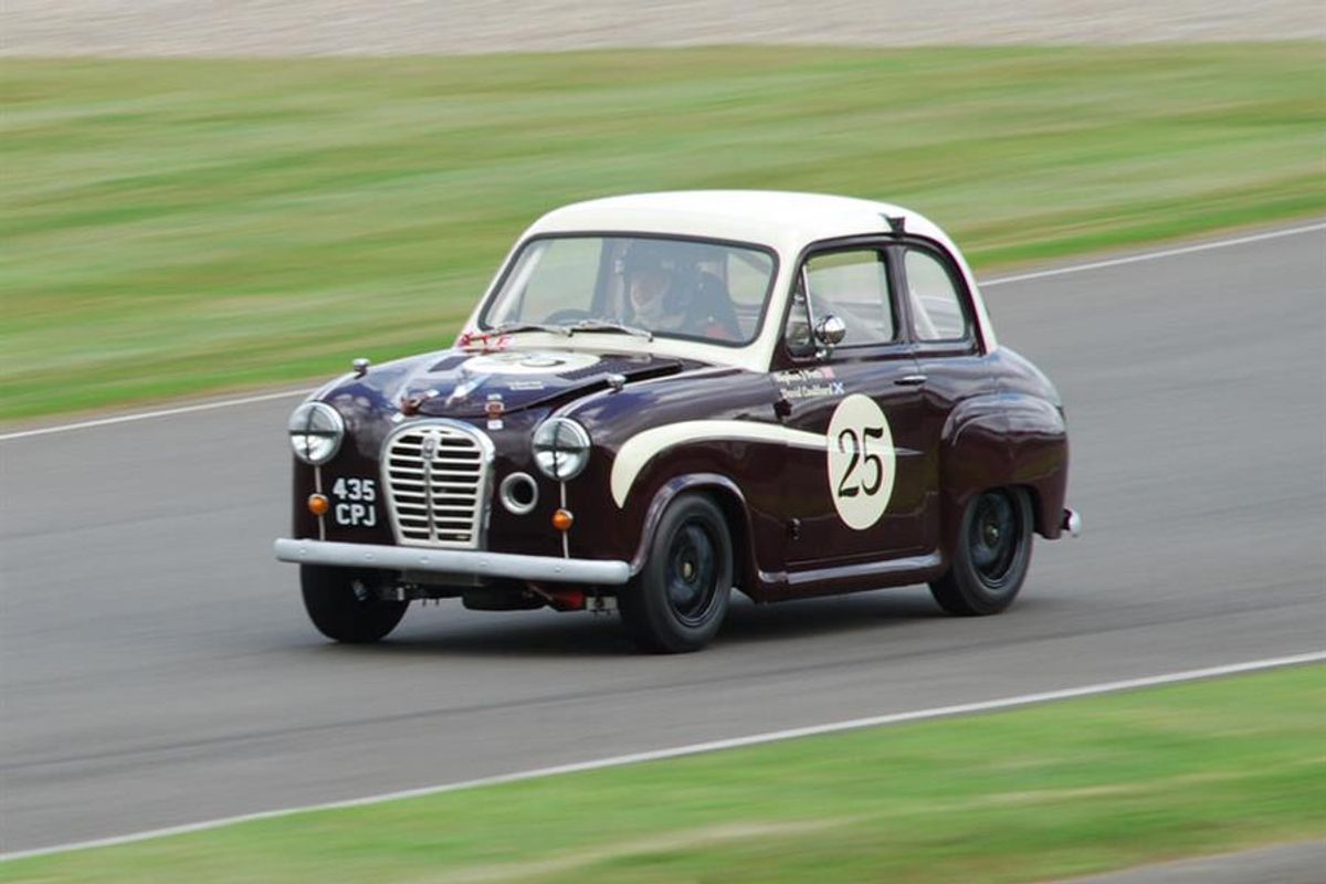 Cars driven by F1 team-mates Couthard and Hakkinen take the podium at COYS Fontwell Auction