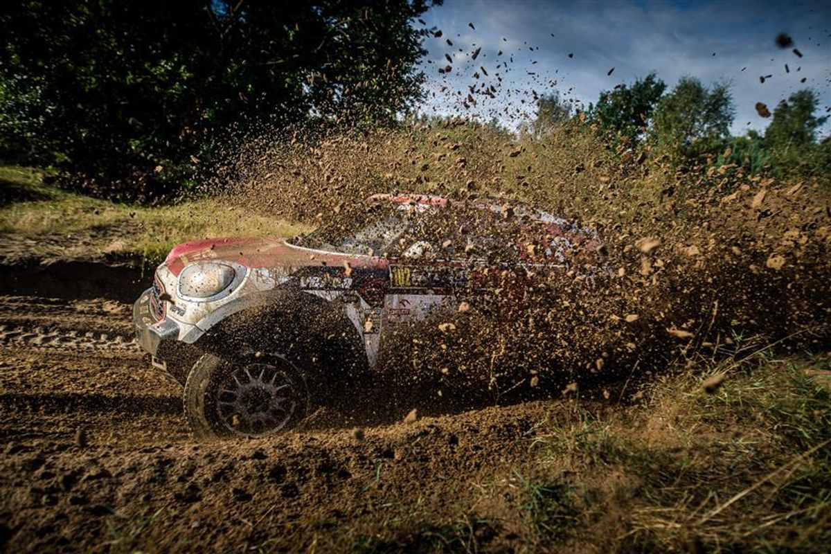 All three MINI crews complete the 2017 Baja Poland Rally
