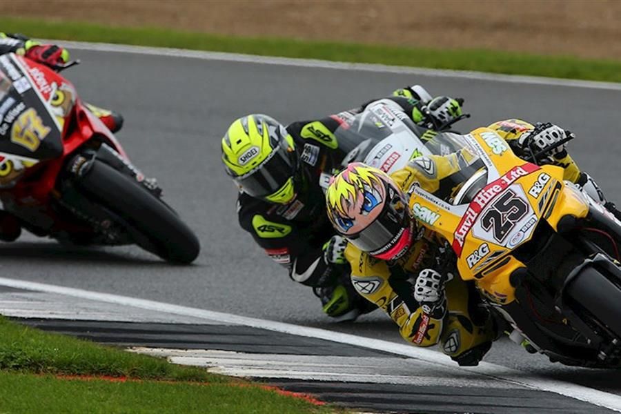 Josh Brookes takes Silverstone BSB Race 2 victory