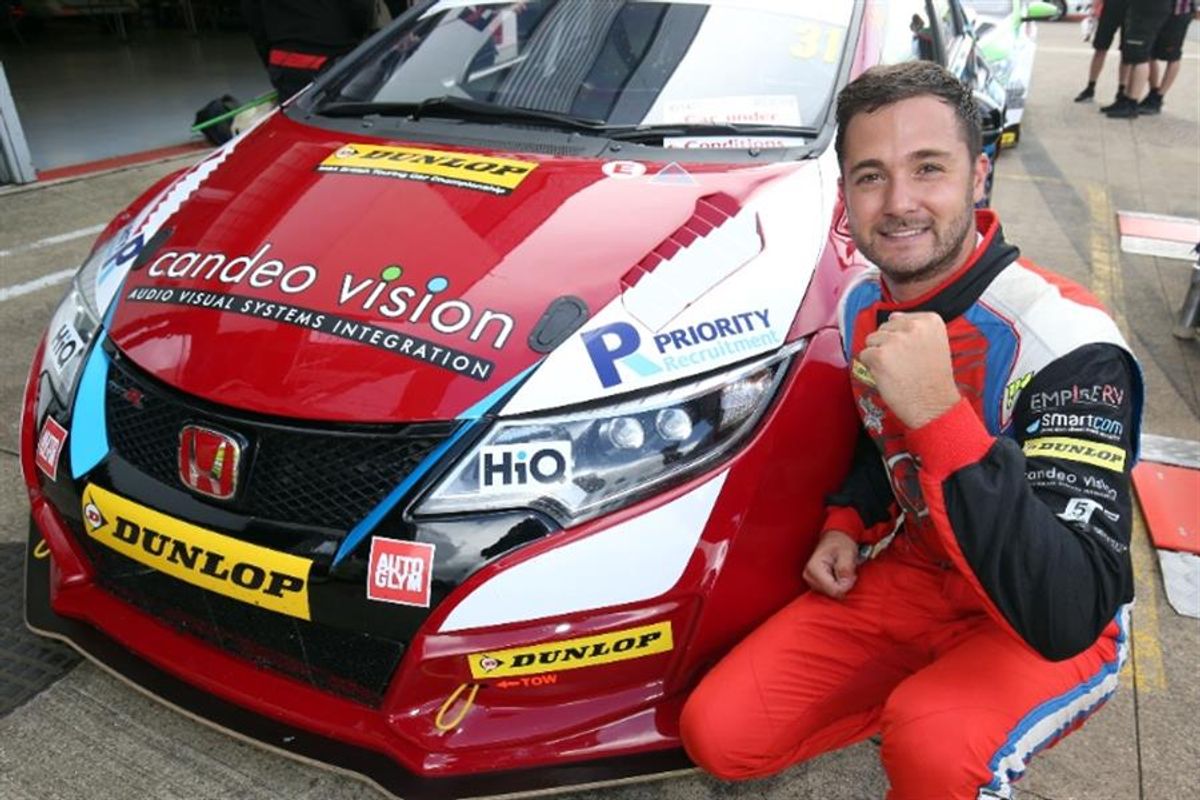 History made as entire BTCC field blanketed by less than a second