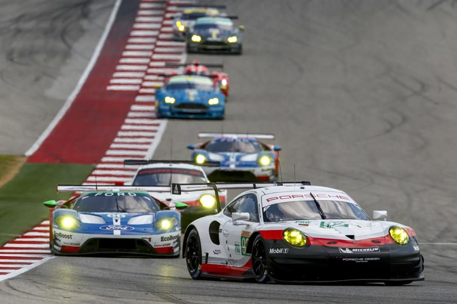 Second place for the Porsche 911 RSR at sweltering Texas race