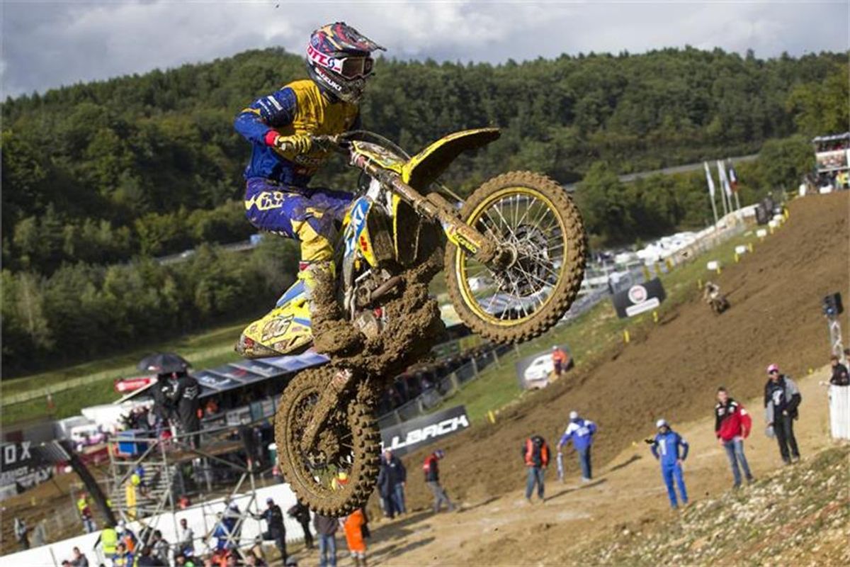 Hunter Lawrence wins Qualification race at Villars-Sous-Ecot MX