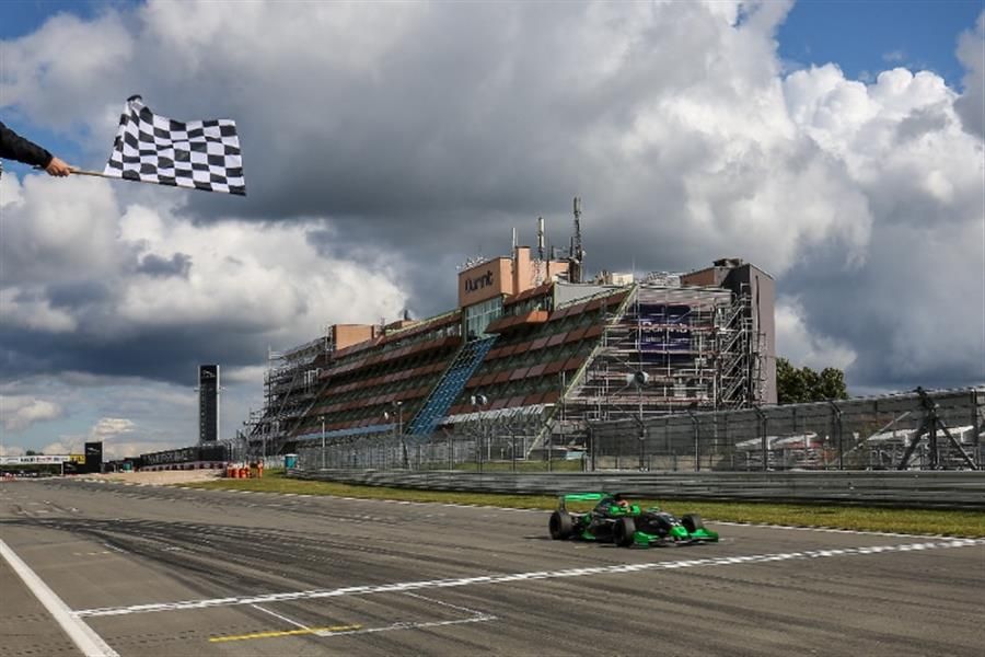 Sacha Fenestraz takes Nürburgring Formula Renault NEC double