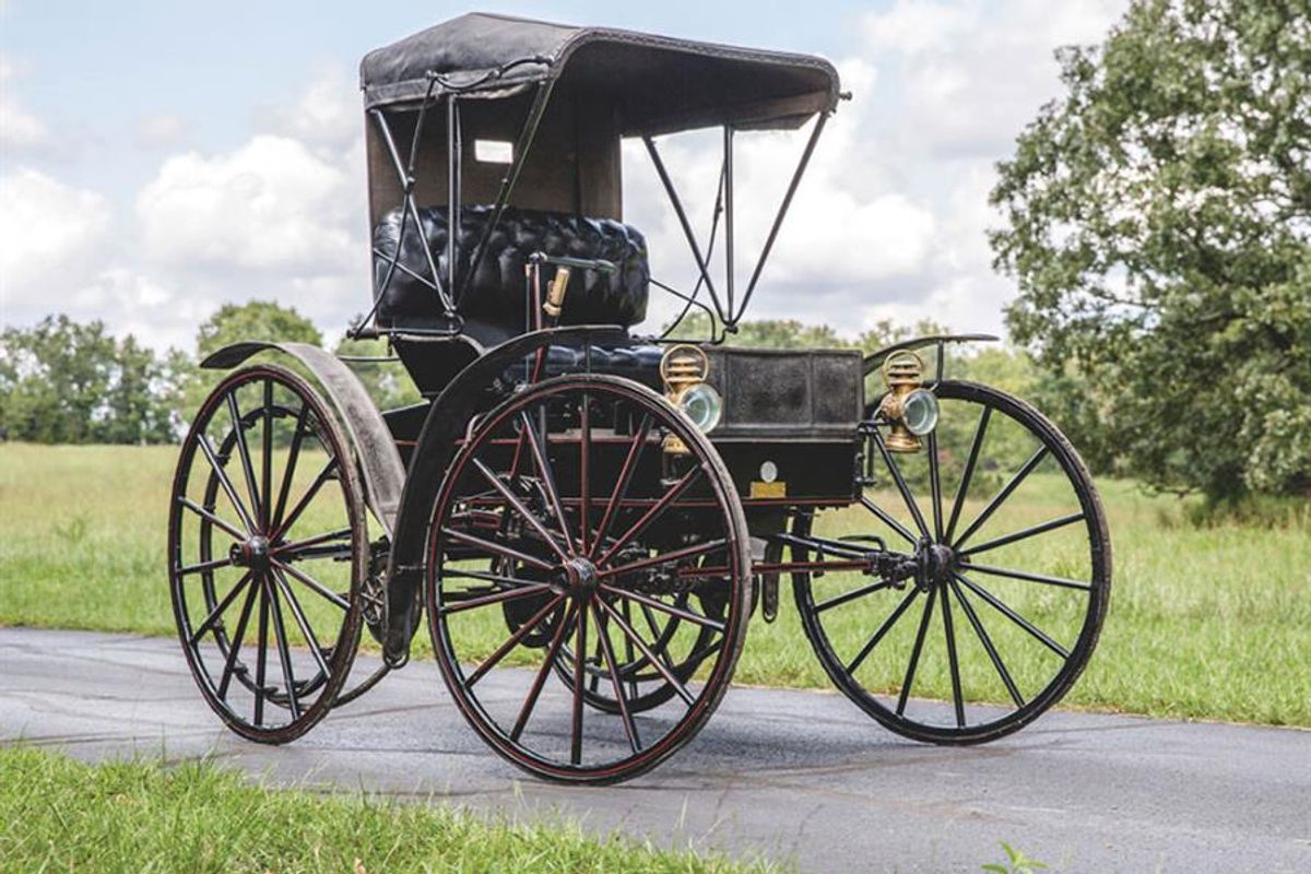 1904 Holsman Model 3 High-Wheel Roadster without reserve at RM Sotheby's Hershey Auction