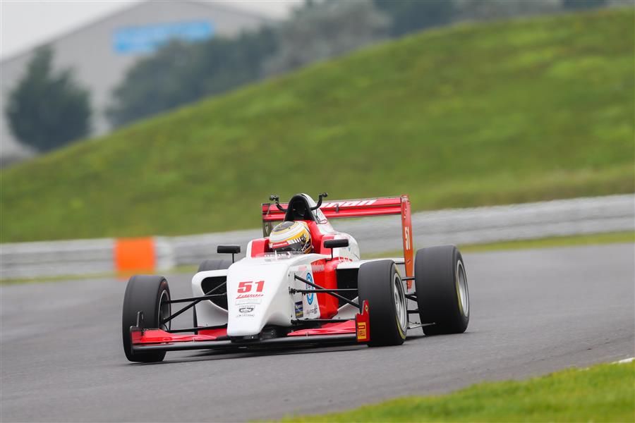 F4 racer Alex Quinn steps up to F3 with Lanan Racing for Donington finale