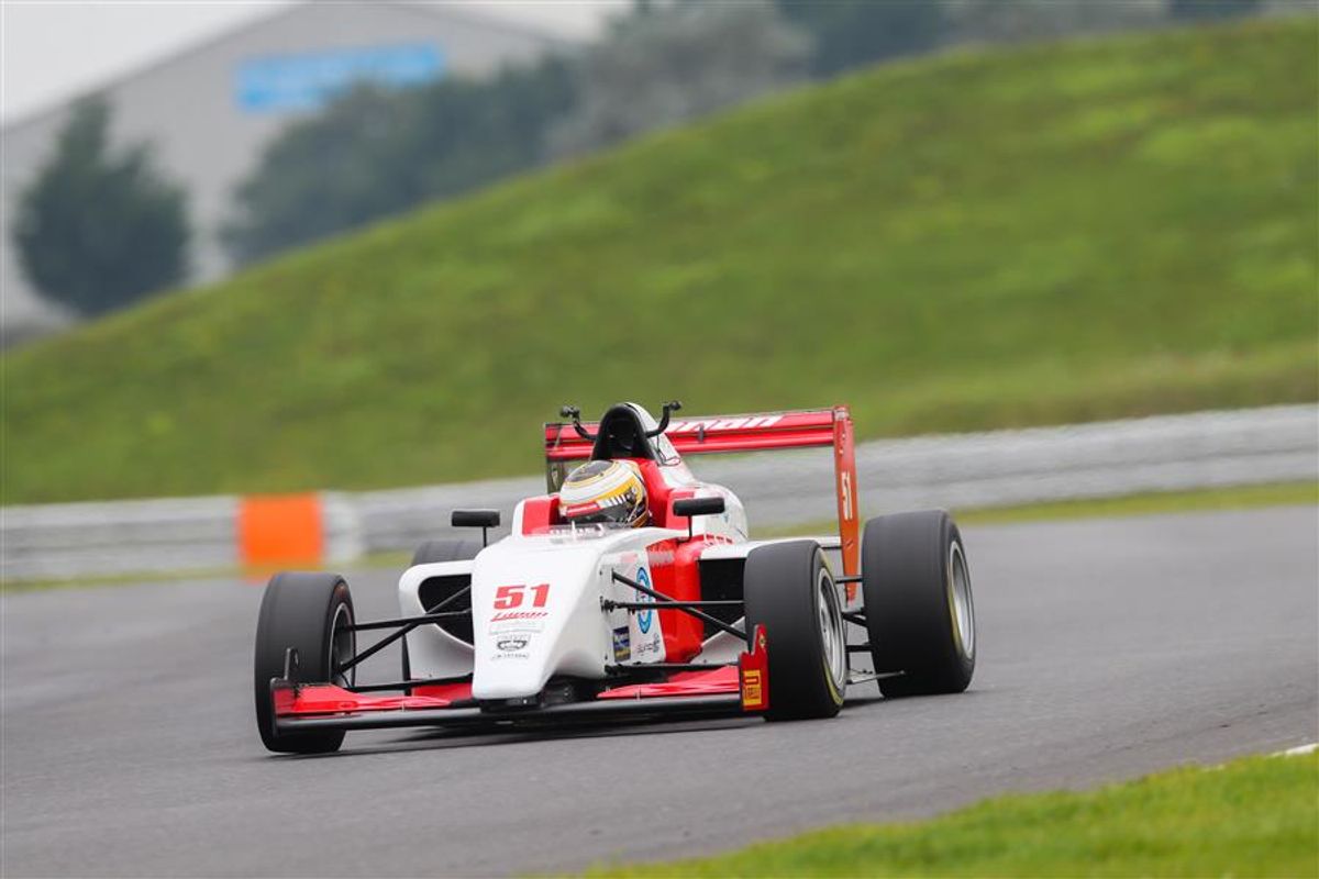 F4 racer Alex Quinn steps up to F3 with Lanan Racing for Donington finale