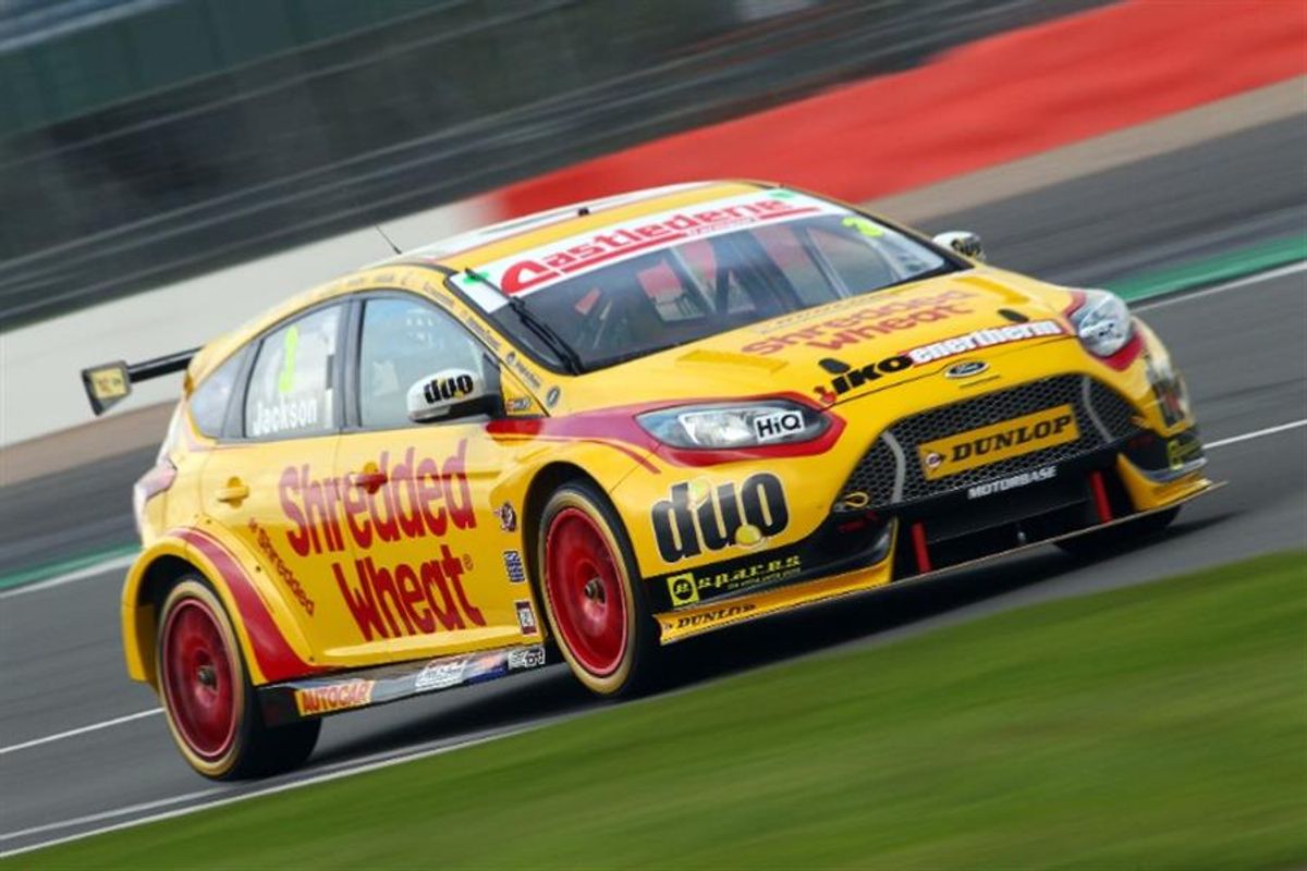 Shredded Wheat Racing with DUO ready to defend Independent Title at BTCC finale