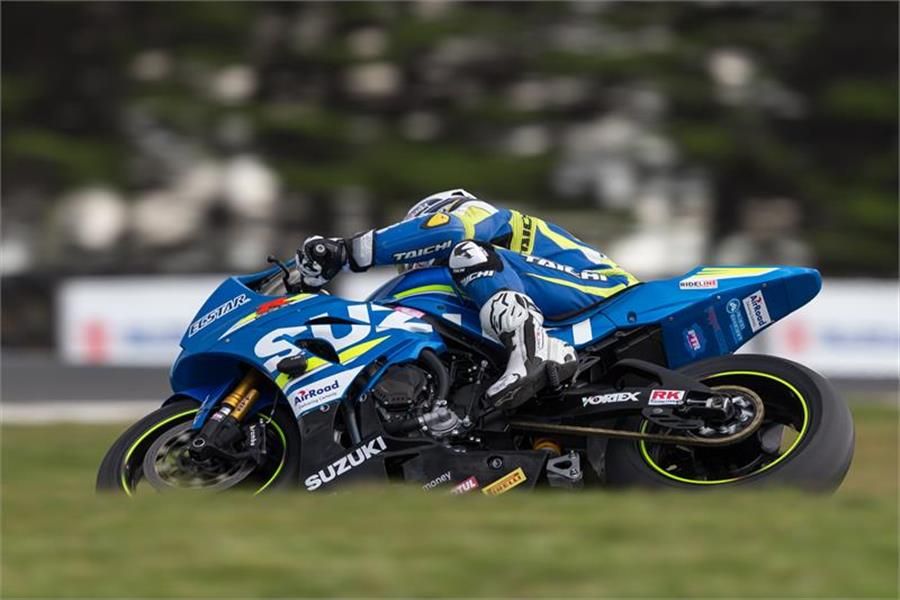 Josh Waters wins 2017 Australian Superbike Championship