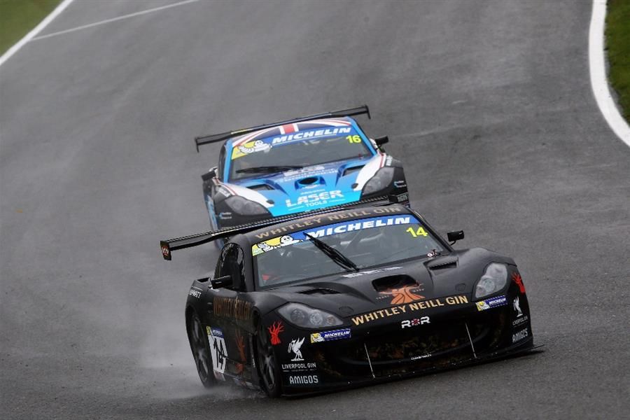 Declan Jones concludes Ginetta GT4 SuperCup year with Brands Hatch podium double