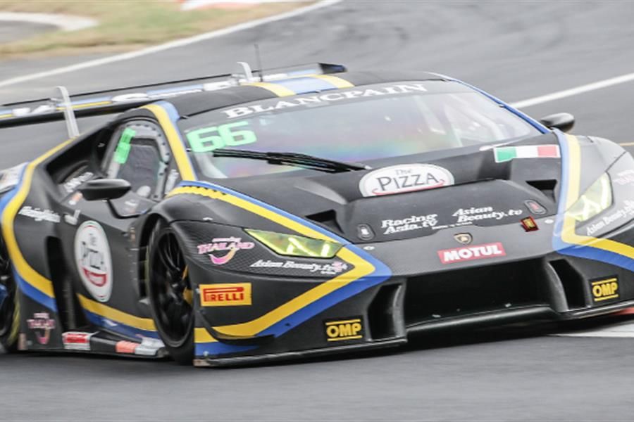 Dreyspring and Gilbert seal GT3 poles at Zhejiang