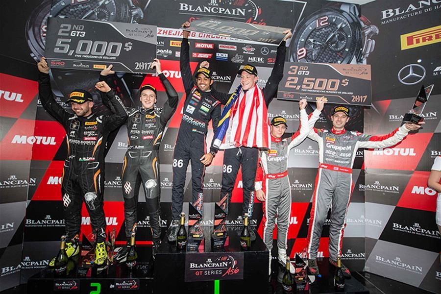 Gilbert and Patel keep Blancpain GT title dream alive with victory at wet Zhejiang
