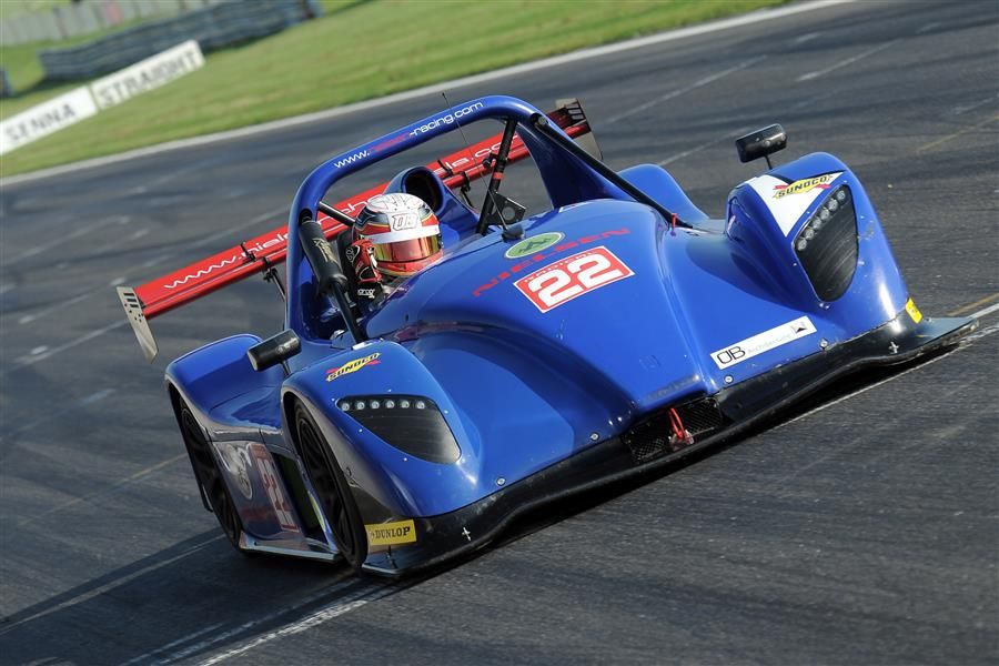 Oliver Barker Seals 2017 Radical Challenge Championship Crown