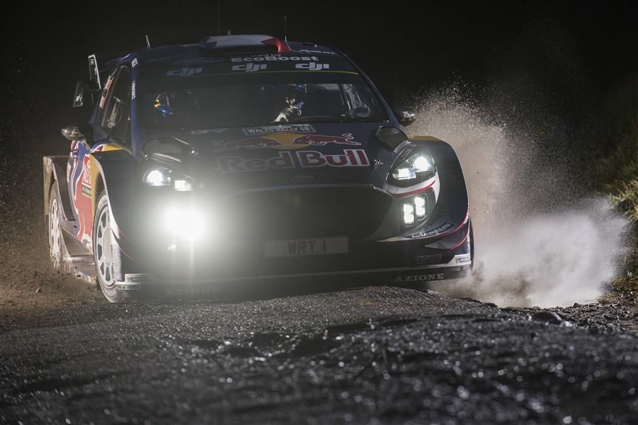 Ogier closes on fifth WRC crown