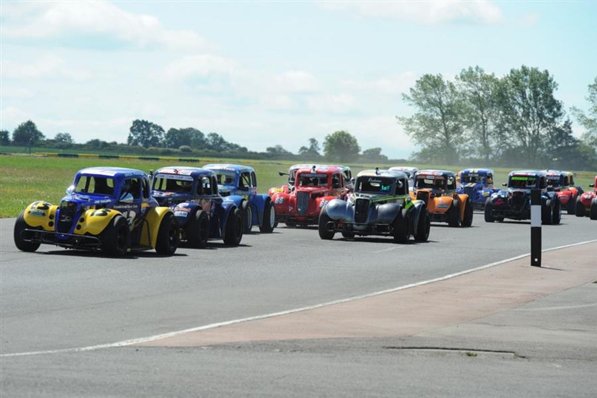 Crunch time in MRF Legends Cars as Brands Hatch finale nears