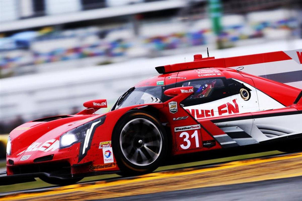 British GT4 champ Stuart Middleton wins Sunoco Whelen Challenge