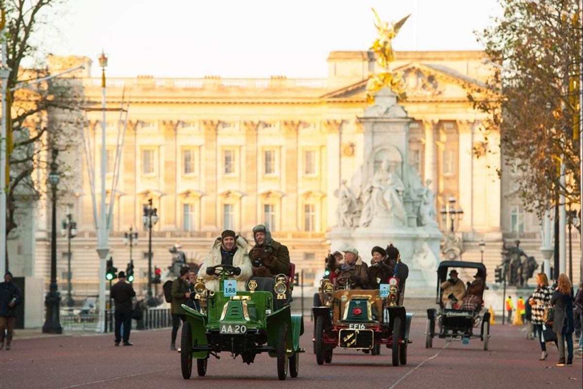 Veterans turn back the clock as they set off from London to Brighton