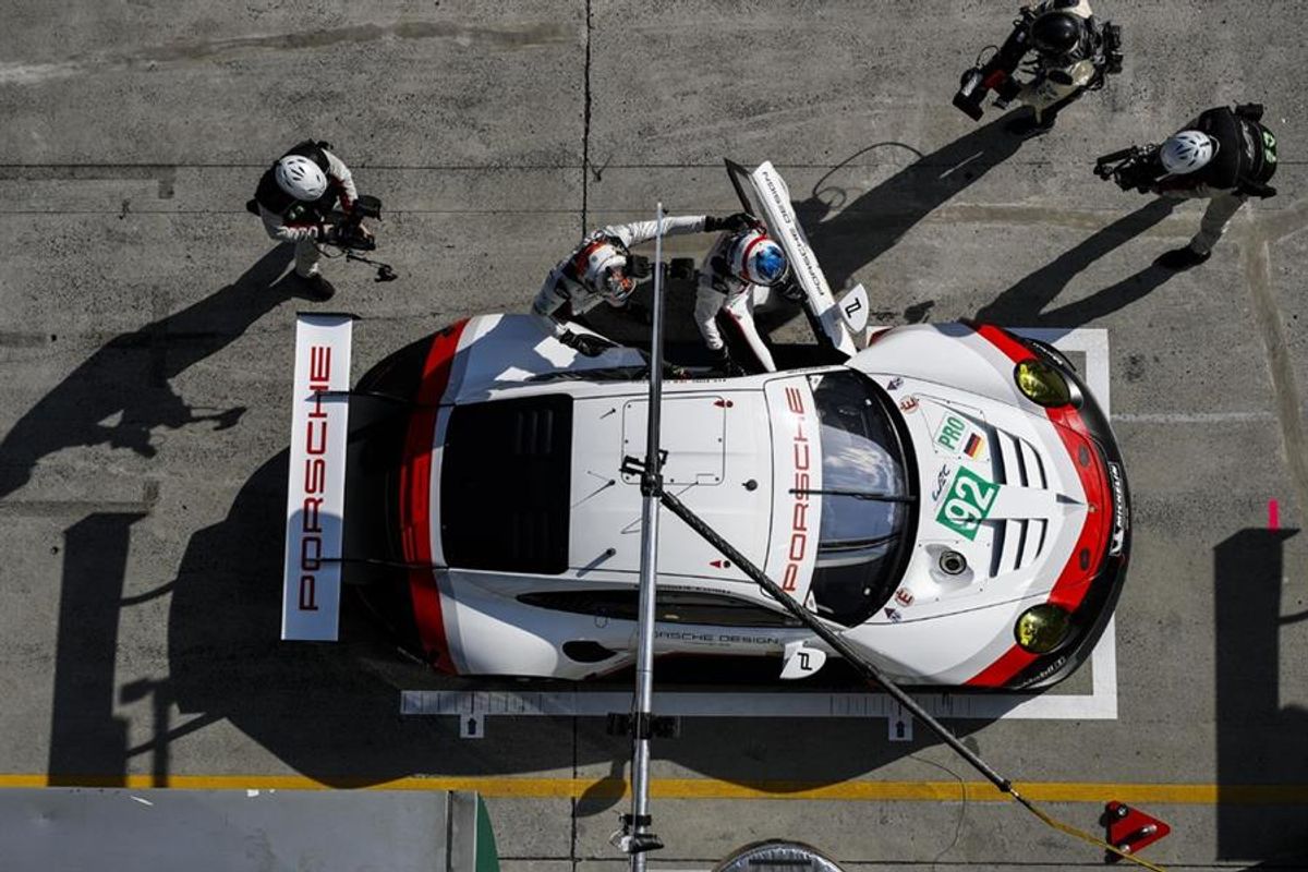Porsche 911 RSR on the first grid row For WEC GT China