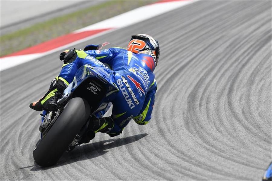 Andrea Iannone and Alex Rins head to Valencia for last race of MotoGP season