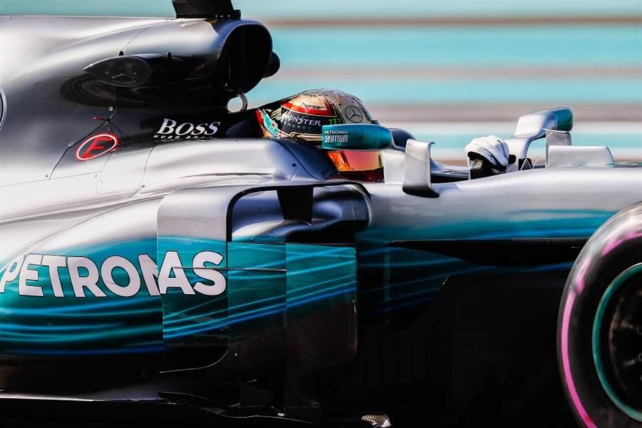 Hamilton quickest in Abu Dhabi FP2