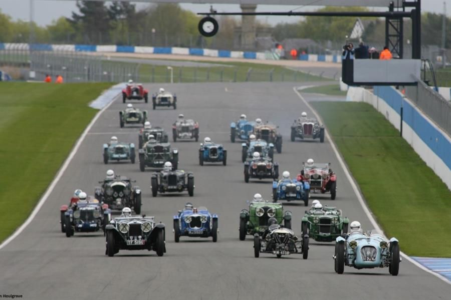 The Vintage Sports-Car Club returns to Donington Park