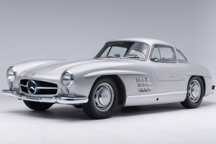 1956 Mercedes-Benz 300 SL Gullwing on offer at Gooding's Scottsdale Auction